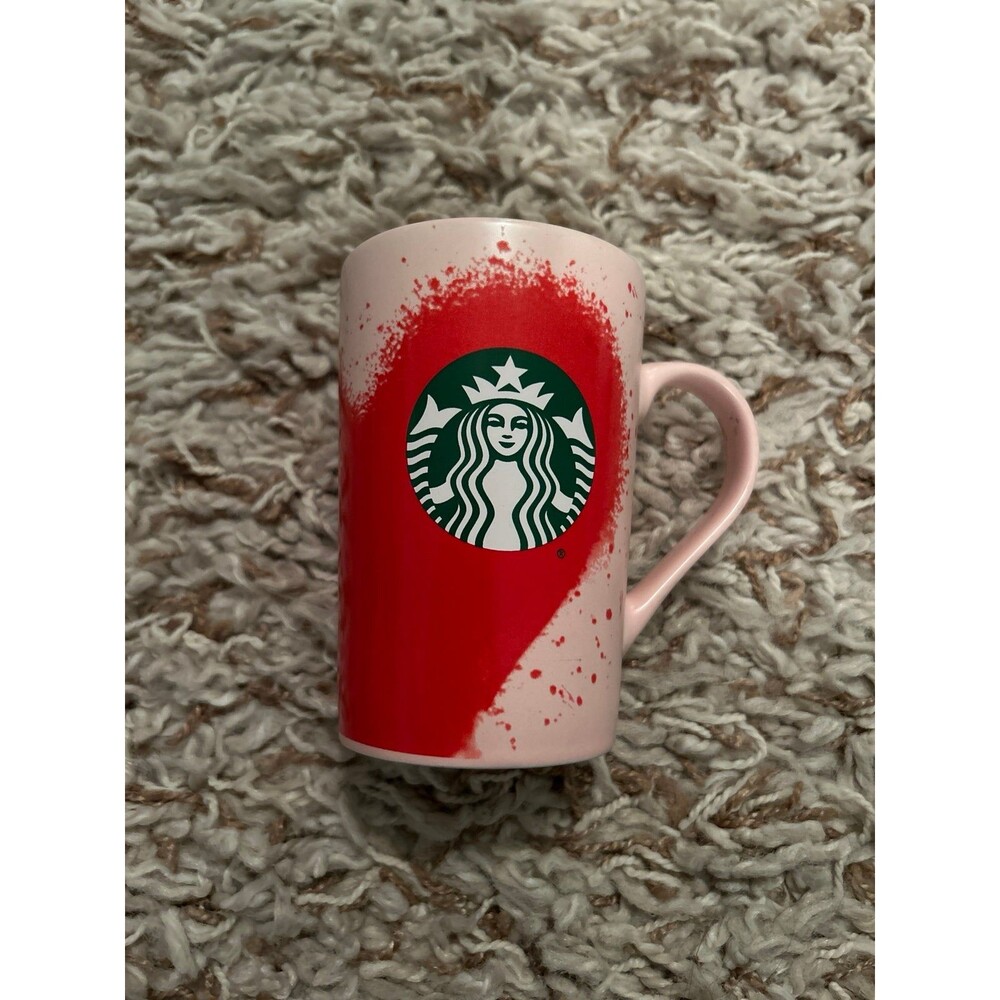 Starbucks Pink 2020 Valentine’s Day Heart 11 oz Coffee Mug 4.5" Tall Red Heart